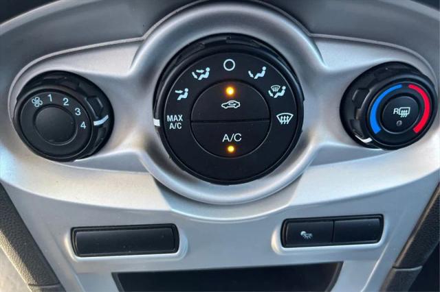 2015 Ford Fiesta SE