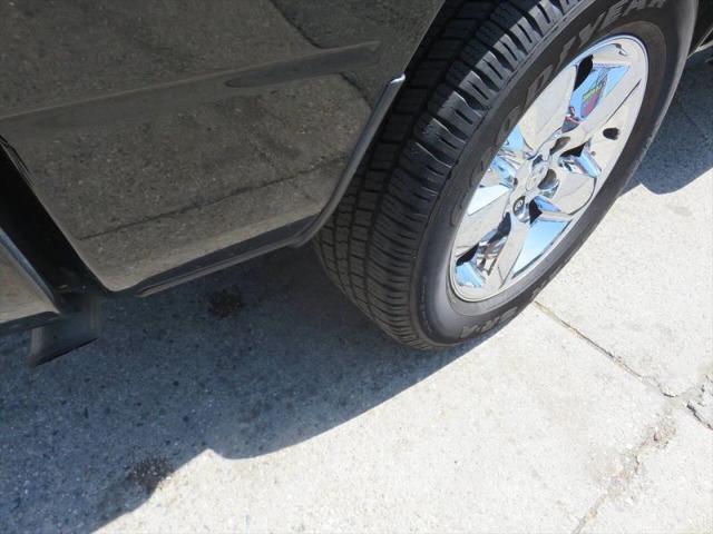 2019 Ram 1500 Classic Express Quad Cab 4x4 6'4" Box