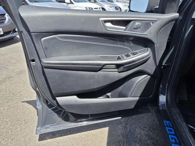 2021 Ford Edge Titanium