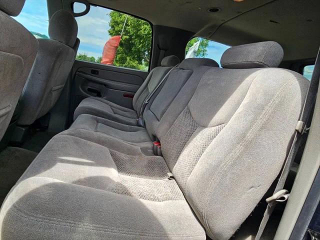 2005 Chevrolet Suburban LS