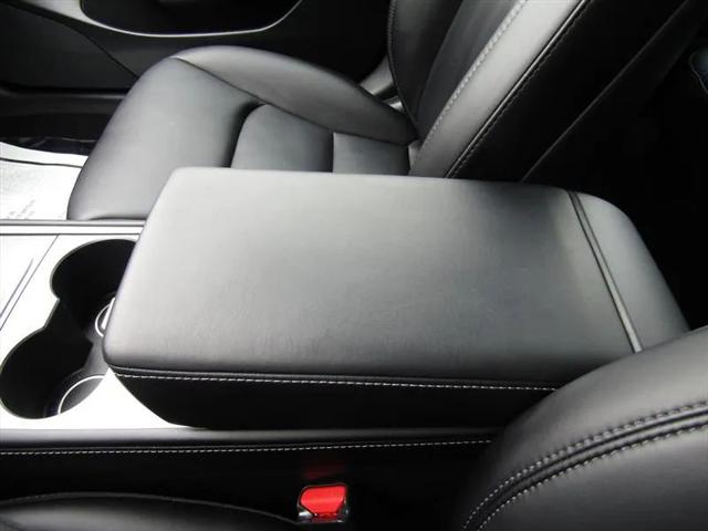2021 Tesla Model 3 Standard Range Plus Rear-Wheel Drive