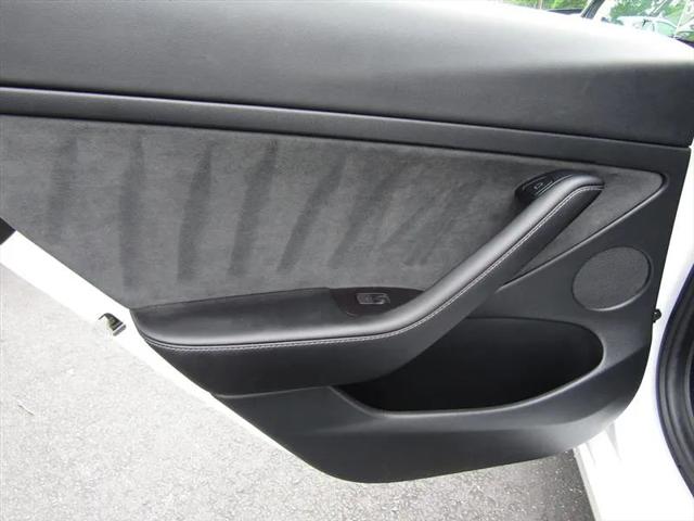 2021 Tesla Model 3 Standard Range Plus Rear-Wheel Drive