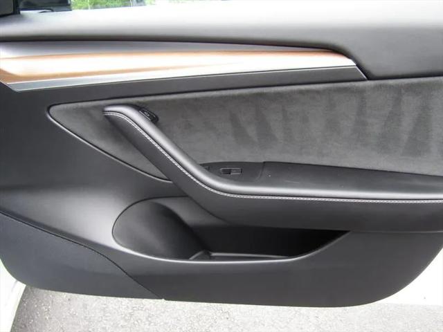 2021 Tesla Model 3 Standard Range Plus Rear-Wheel Drive