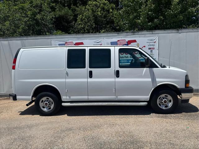 2024 GMC Savana Cargo RWD 2500 Regular Wheelbase Work Van