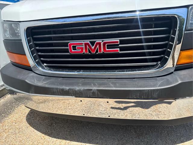 2024 GMC Savana Cargo RWD 2500 Regular Wheelbase Work Van