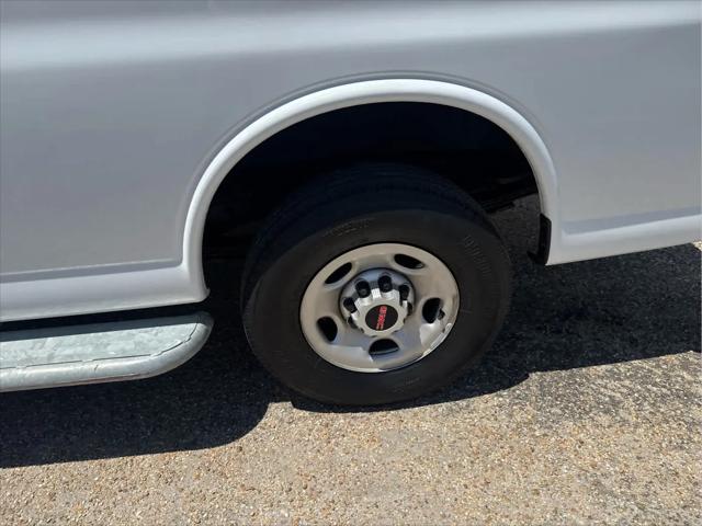 2024 GMC Savana Cargo RWD 2500 Regular Wheelbase Work Van