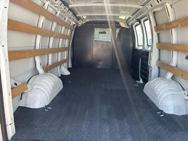 2024 GMC Savana Cargo RWD 2500 Regular Wheelbase Work Van