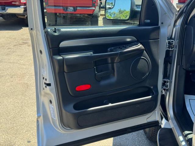 2004 Dodge Ram 2500 SLT/Laramie