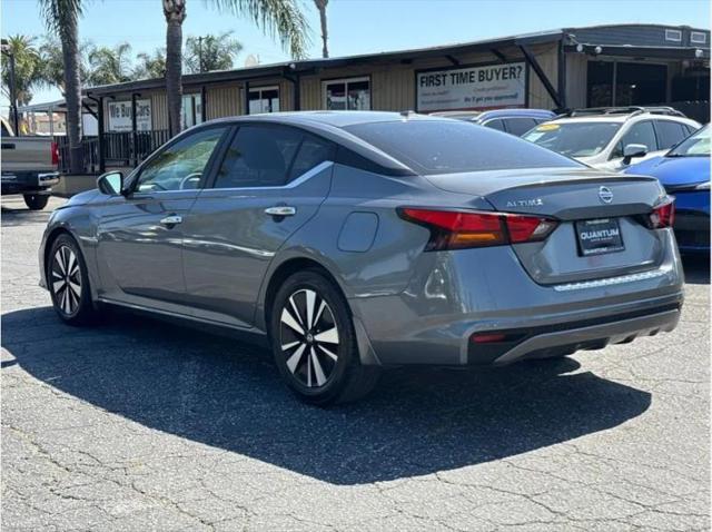 2022 Nissan Altima SV FWD