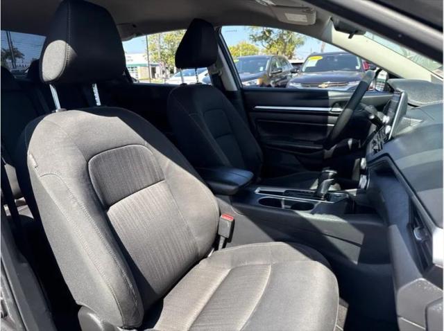 2022 Nissan Altima SV FWD