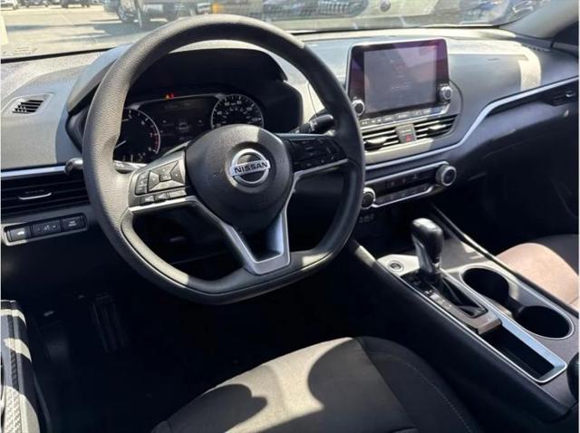 2022 Nissan Altima SV FWD