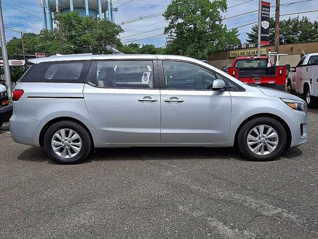 2018 Kia Sedona L