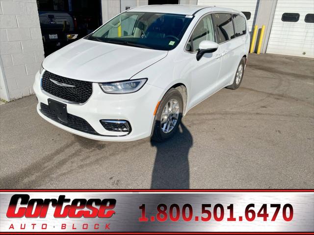 2023 Chrysler Pacifica Touring L for sale in Rochester, NY
