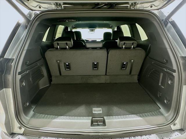 2026 GMC Acadia Elevation FWD