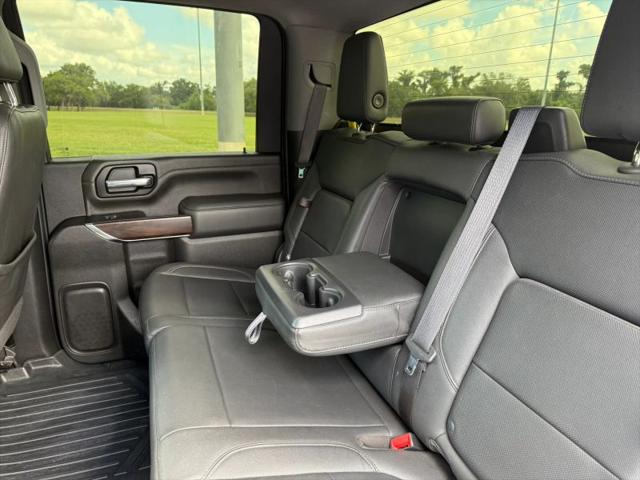 2022 GMC Sierra 2500HD 2WD Crew Cab Standard Bed SLT