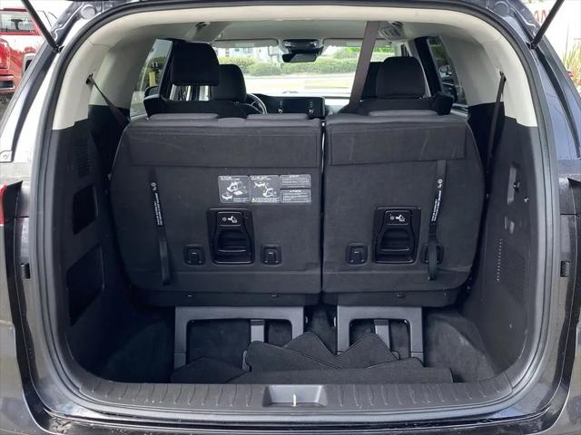2023 Kia Carnival MPV LX