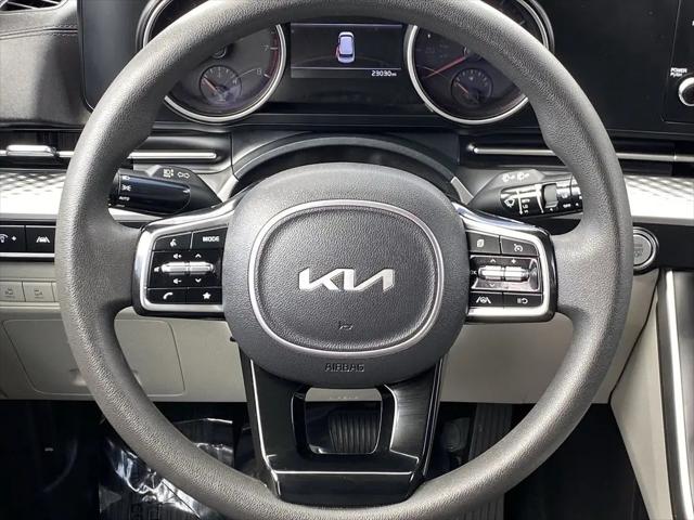 2023 Kia Carnival MPV LX