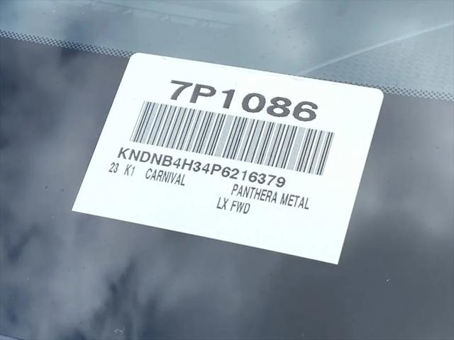 2023 Kia Carnival MPV LX