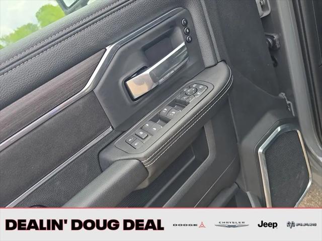 2026 Ram 3500 Laramie Crew Cab 4x4 8' Box