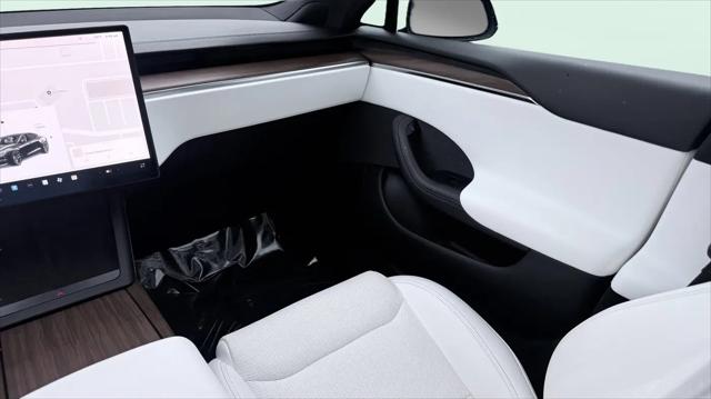 2023 Tesla Model S Standard Range