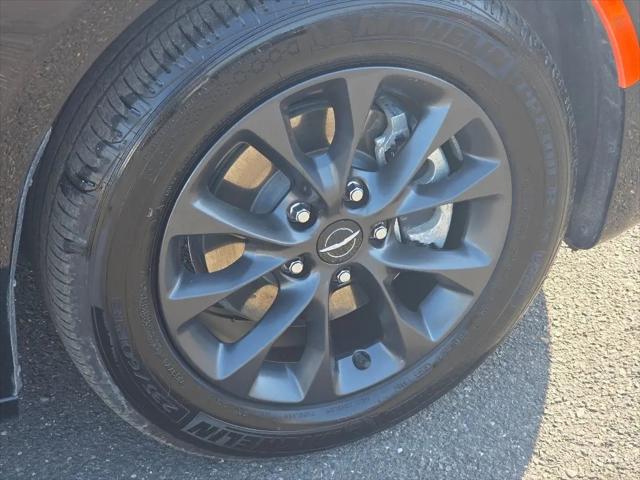2024 Chrysler Pacifica Hybrid S Appearance Pkg