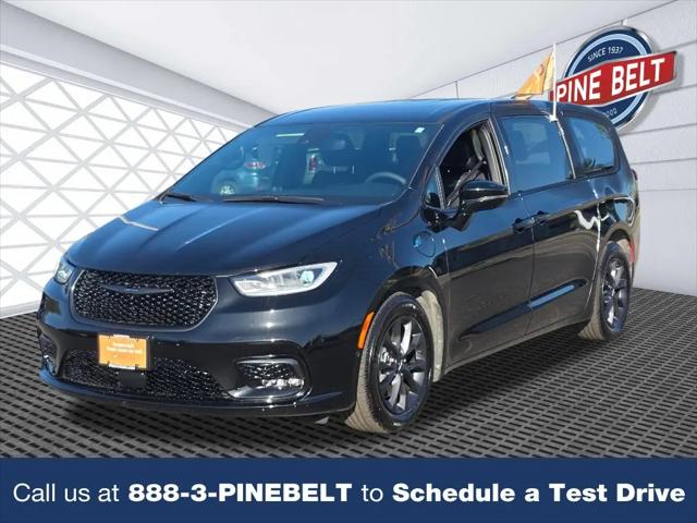 2024 Chrysler Pacifica Hybrid S Appearance Pkg for sale in Lakewood, NJ