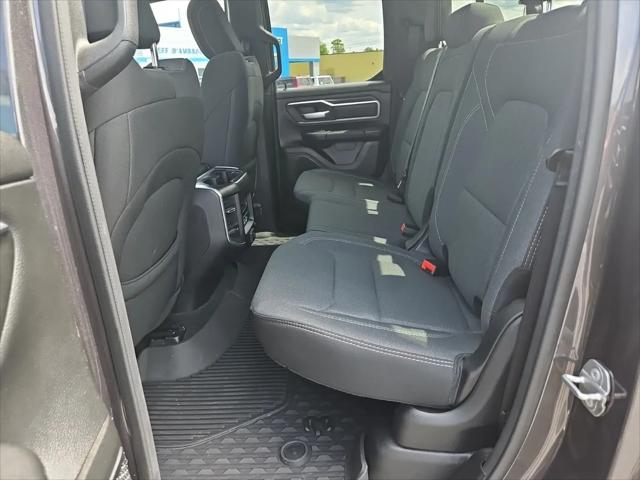 2022 Ram 1500 Big Horn Quad Cab 4x4 6'4" Box