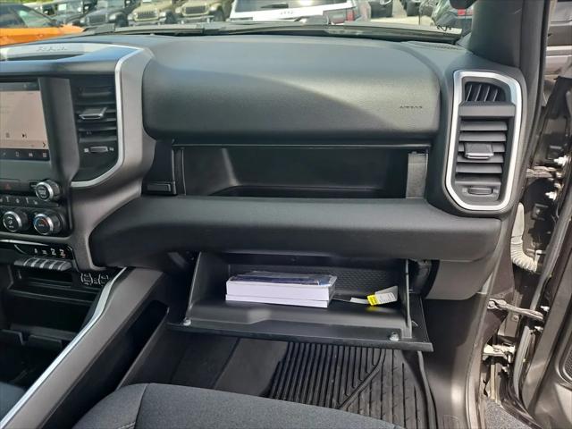 2022 Ram 1500 Big Horn Quad Cab 4x4 6'4" Box