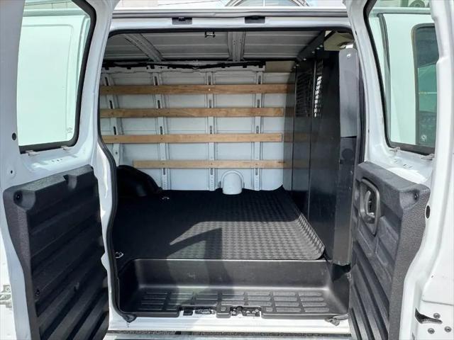 2025 GMC Savana Cargo RWD 2500 Regular Wheelbase Work Van