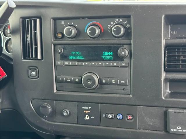 2025 GMC Savana Cargo RWD 2500 Regular Wheelbase Work Van