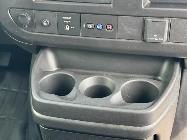 2025 GMC Savana Cargo RWD 2500 Regular Wheelbase Work Van