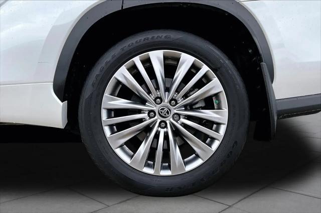 2023 Toyota Highlander Platinum