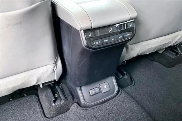 2023 Toyota Highlander Platinum