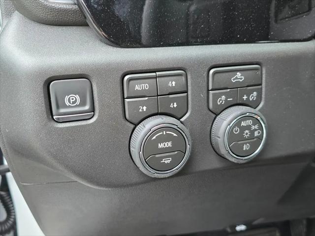 2026 Chevrolet Silverado 1500 4WD Crew Cab Short Bed LT Trail Boss