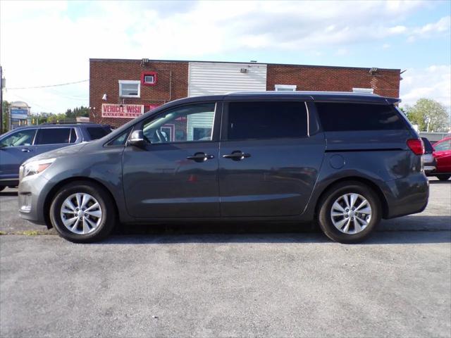 2016 Kia Sedona LX