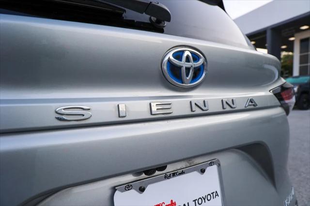 2025 Toyota Sienna Platinum