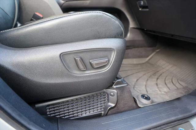 2025 Toyota Sienna Platinum