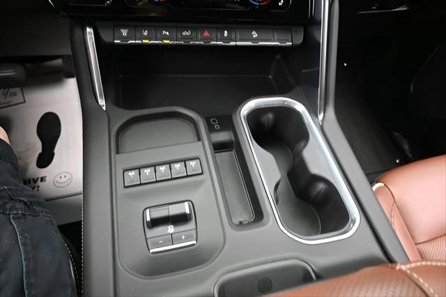 2025 GMC Sierra 2500HD 4WD Crew Cab Standard Bed Denali Ultimate