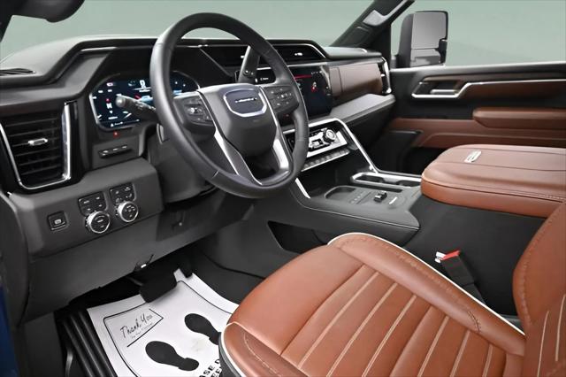 2025 GMC Sierra 2500HD 4WD Crew Cab Standard Bed Denali Ultimate