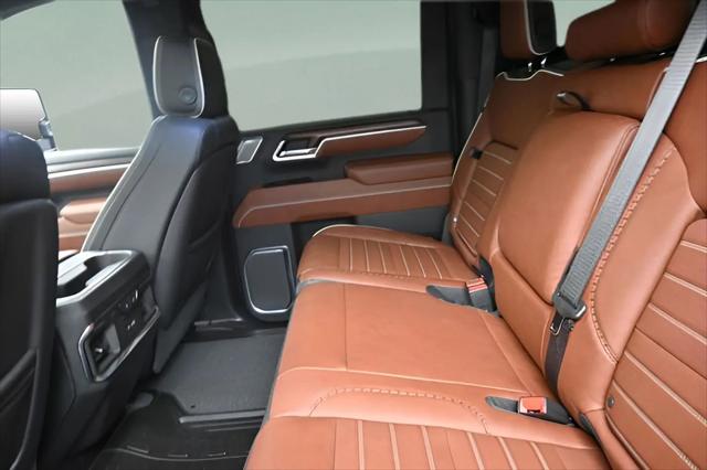 2025 GMC Sierra 2500HD 4WD Crew Cab Standard Bed Denali Ultimate