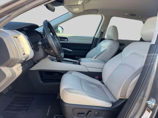 2023 Nissan Pathfinder SL 4WD