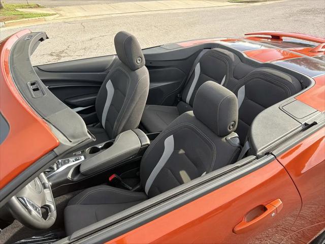 2023 Chevrolet Camaro RWD Convertible 1LT