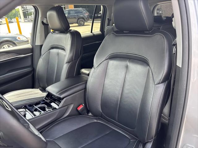 2022 Jeep Grand Cherokee L Limited 4x4