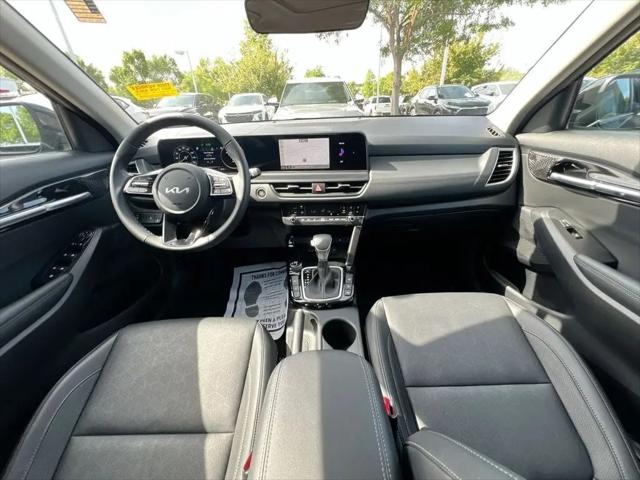 2025 Kia Seltos EX