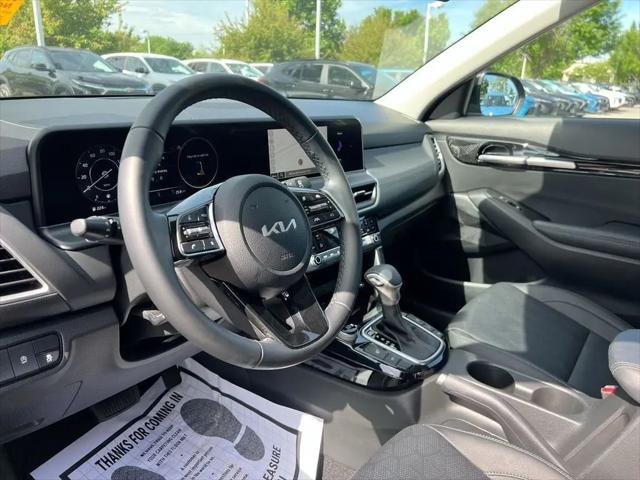 2025 Kia Seltos EX