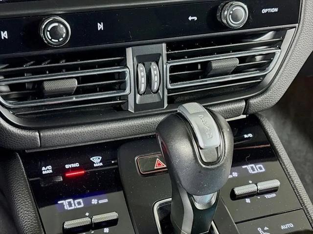 2024 Porsche Macan Macan