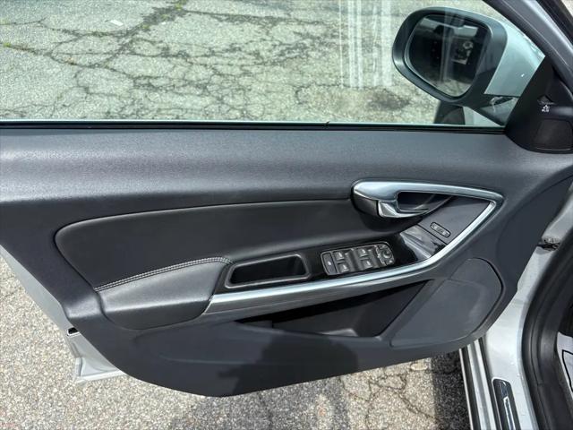 2016 Volvo S60 T5 Drive-E Premier