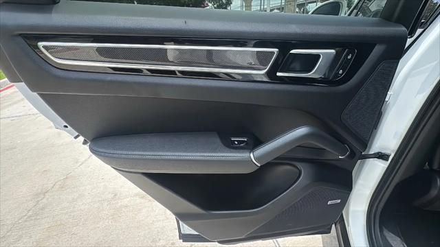 2023 Porsche Cayenne Cayenne