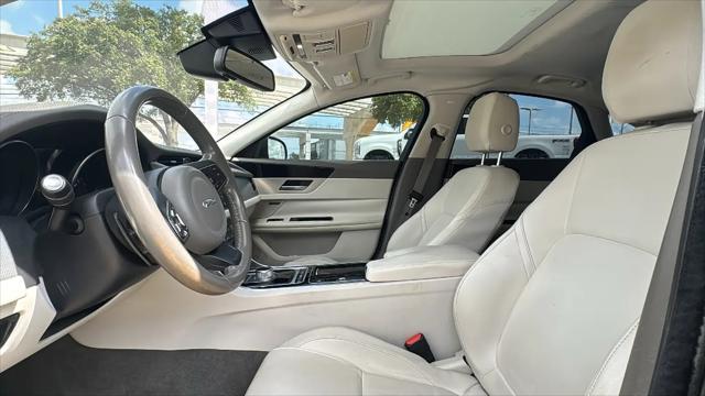 2016 Jaguar XF 35t Premium