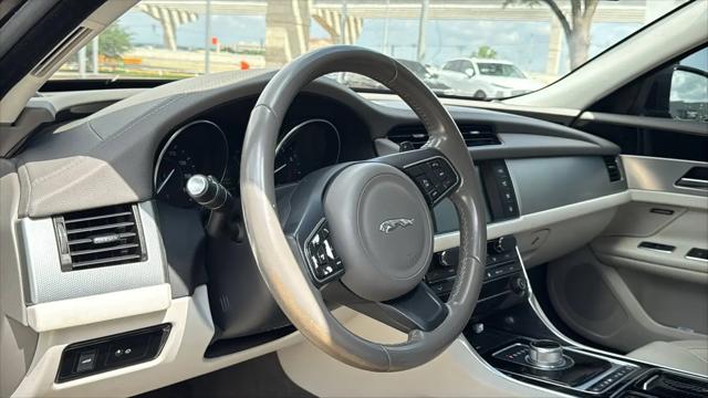 2016 Jaguar XF 35t Premium